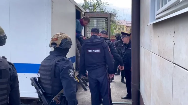 Нижегородский суд арестовал обвиняемого в покушении на Прилепина