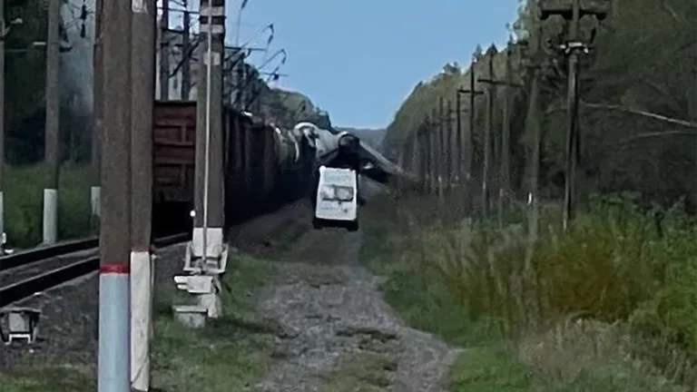 В Брянской области неизвестные второй раз за два дня подорвали железную дорогу