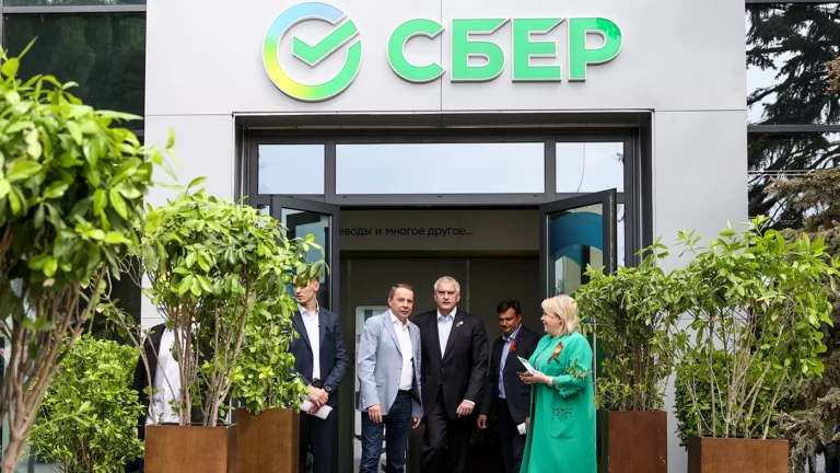 В Крыму открылось первое отделение Сбербанка