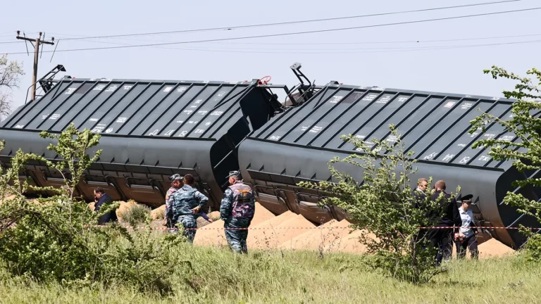 В Крыму сошли с рельсов вагоны с зерном. Власти региона сообщили о подрыве