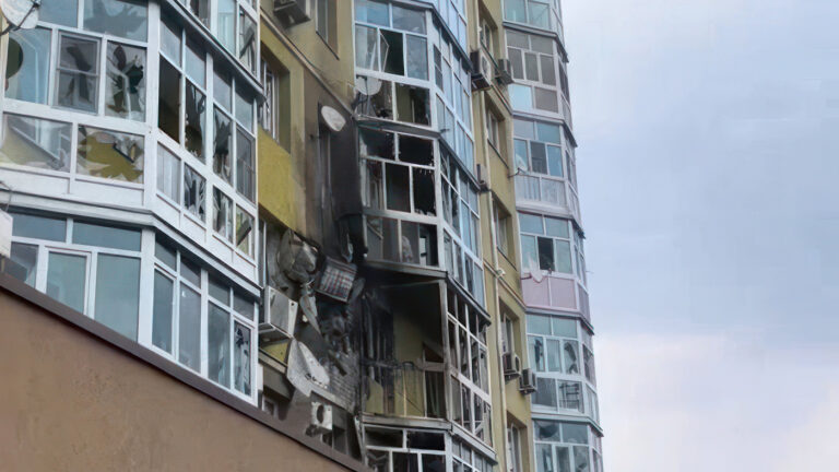 Кремль: инцидент с беспилотником в Воронеже — атака Киева на гражданскую инфраструктуру России