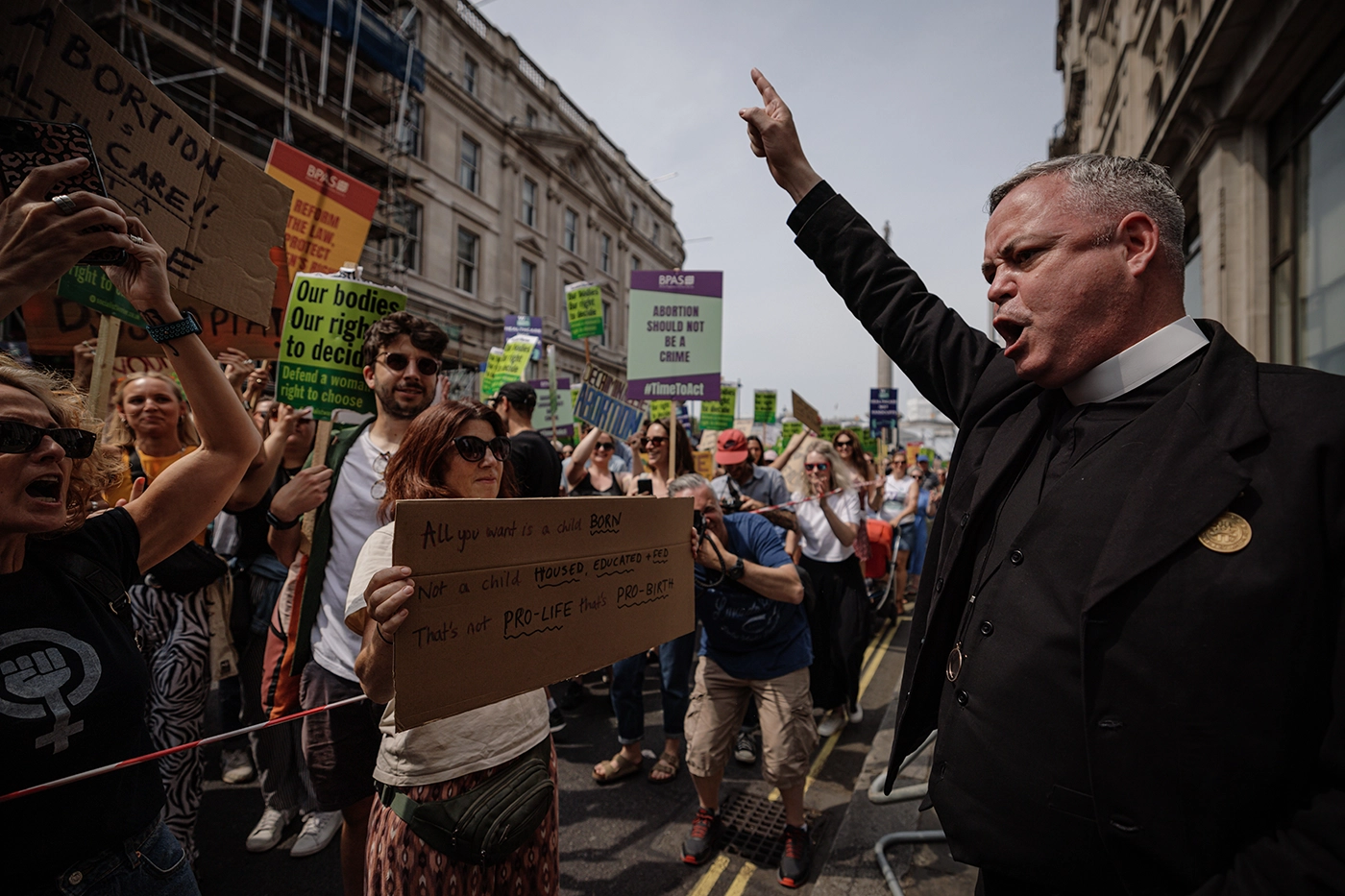 Марш протеста с требованием изменить законодательство об абортах в Британии. Фото дня