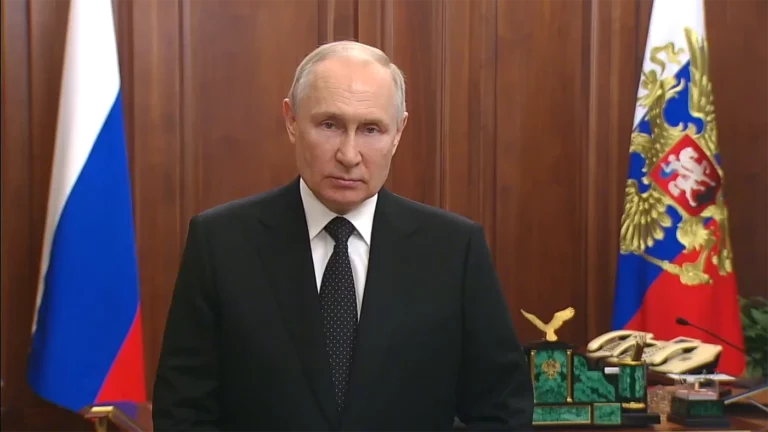 Путин выступил с обращением на фоне ситуации с Пригожиным. О чем он говорил