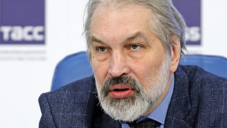 В РАН подтвердили уход Кудрявцева с поста главного генетика. Пресс-секретарь президента академии утверждала, что эту должность занимал другой человек