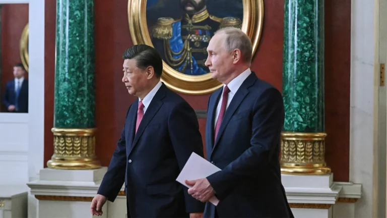 FT: Си Цзиньпин лично предостерег Путина от использования ядерного оружия