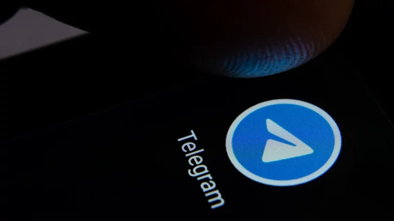 Сториз в Telegram стали доступны пользователям без подписки. Как скрыть нежелательные кружки