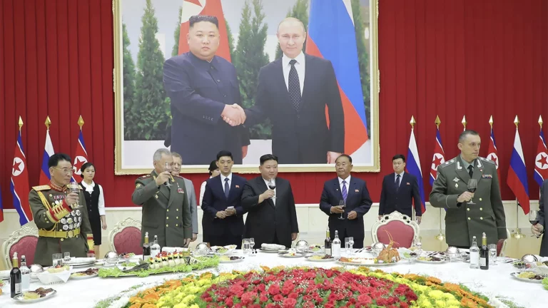 Россия развивает военное партнерство с Северной Кореей. Поможет ли Москва снять санкции ООН с Пхеньяна