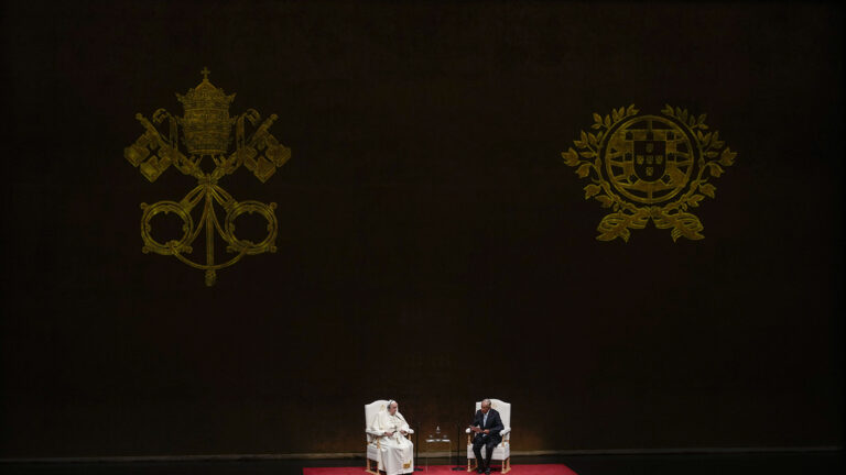 Визит Папы Римского Франциска в Португалию. Фото дня