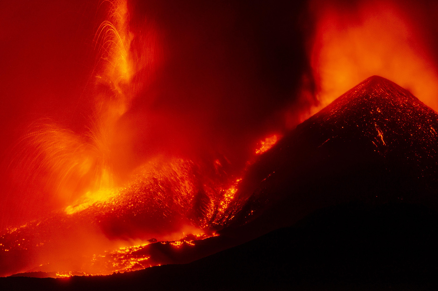 Извержение вулкана Этна. Фото дня