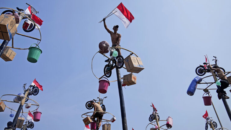 Индонезия празднует 78-ю годовщину своей независимости. Фото дня