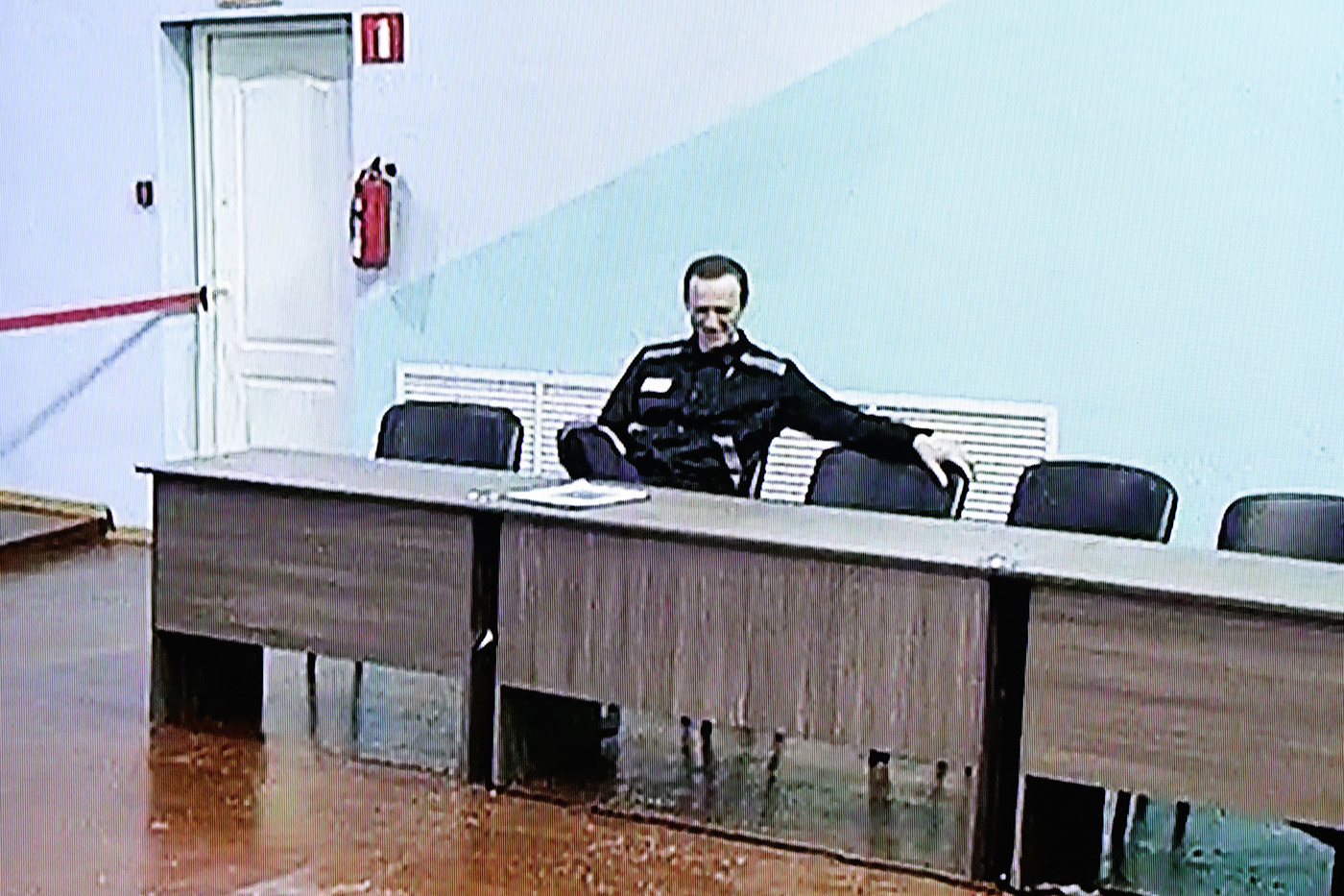 Алексей Навальный на выездном заседании Мосгорсуда. Фото дня