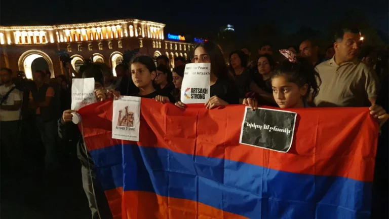Протесты в Армении рассредоточились по улицам. К чему приведет новая такика противников Пашиняна