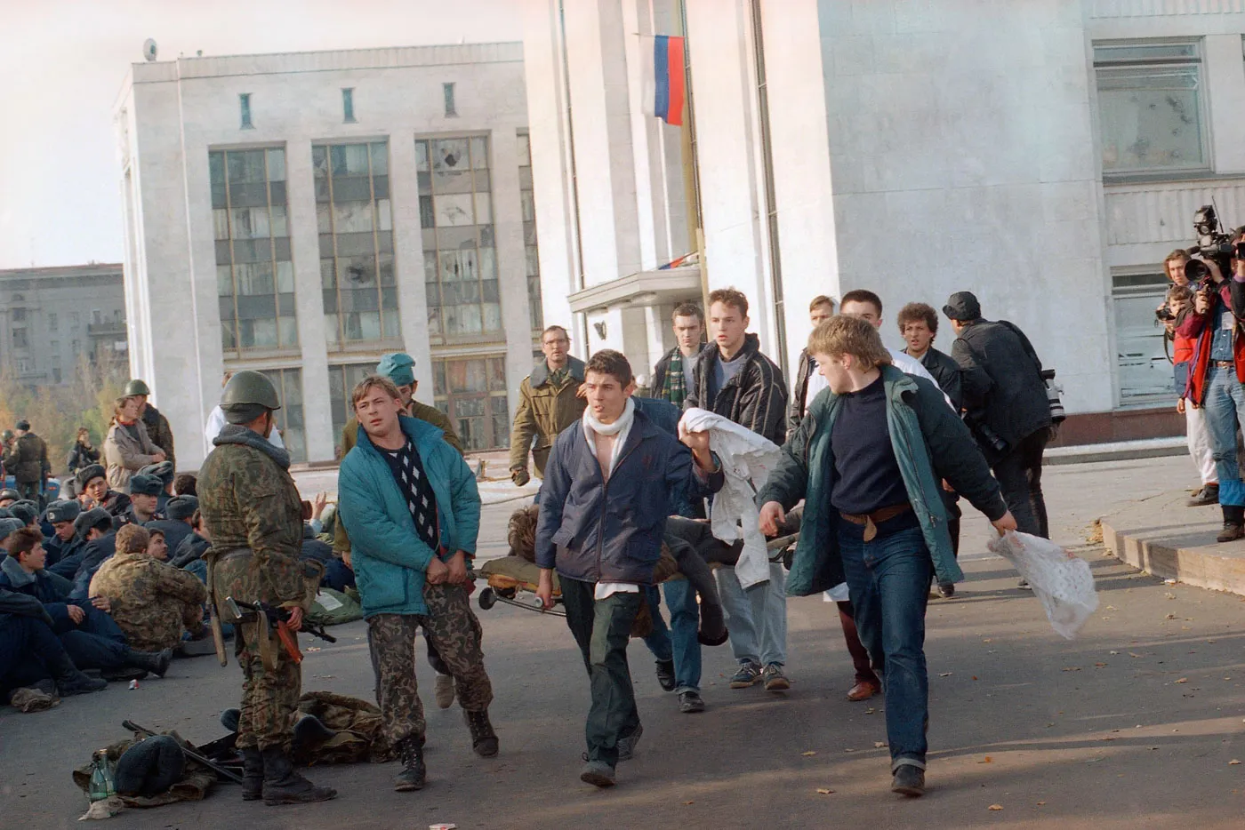 30 лет «расстрелу» Белого дома. Фотогалерея