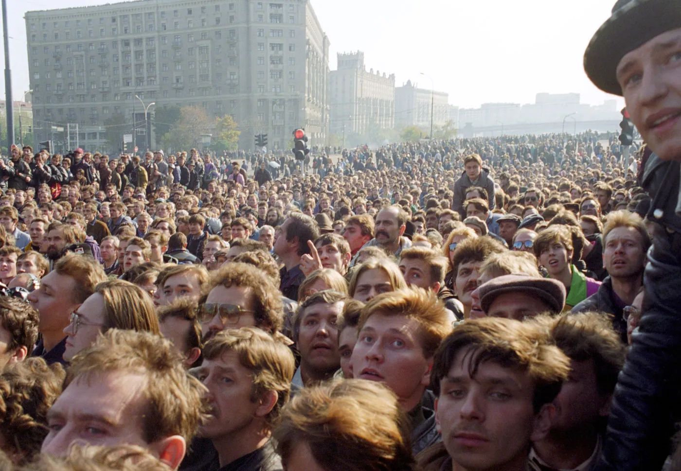 30 лет «расстрелу» Белого дома. Фотогалерея