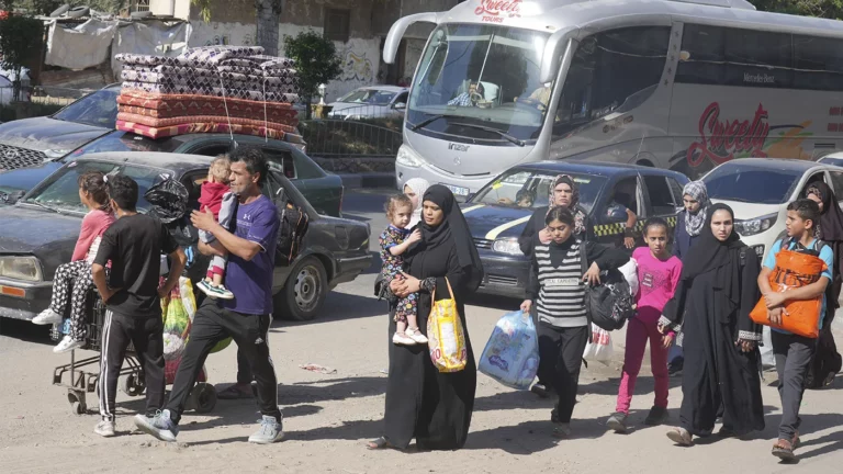 «Врачи ломаются»: в Красном Кресте рассказали о ситуации в Газе и Израиле