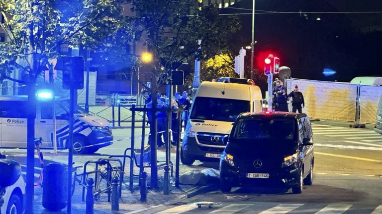 Двух человек расстреляли из автомата в Брюсселе