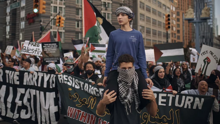 Сотни тысяч человек по всему миру вышли на демонстрации в поддержку Палестины