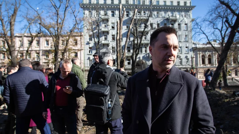 «Мы в тупике». Арестович перечислил ошибки Украины и призвал провести выборы