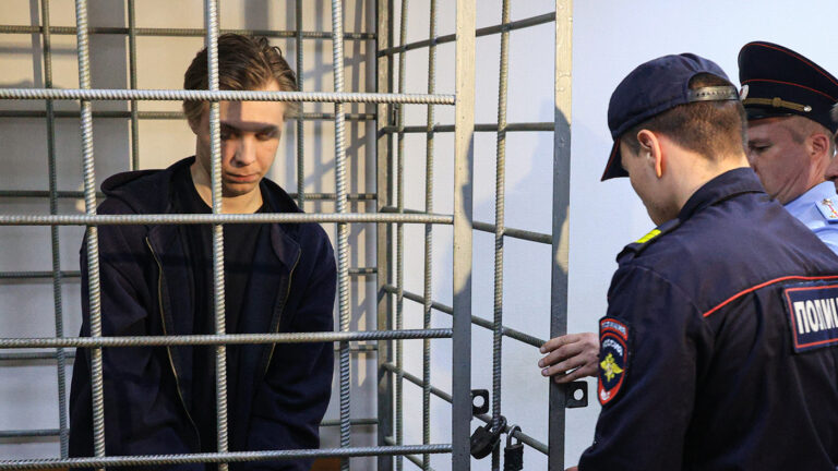 МВД Грозного отказалось возбуждать дело об избиении заключенного сыном Кадырова