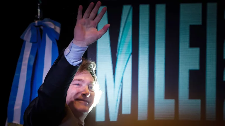 На президентских выборах в Аргентине победил «мини-Трамп» Хавьер Милей