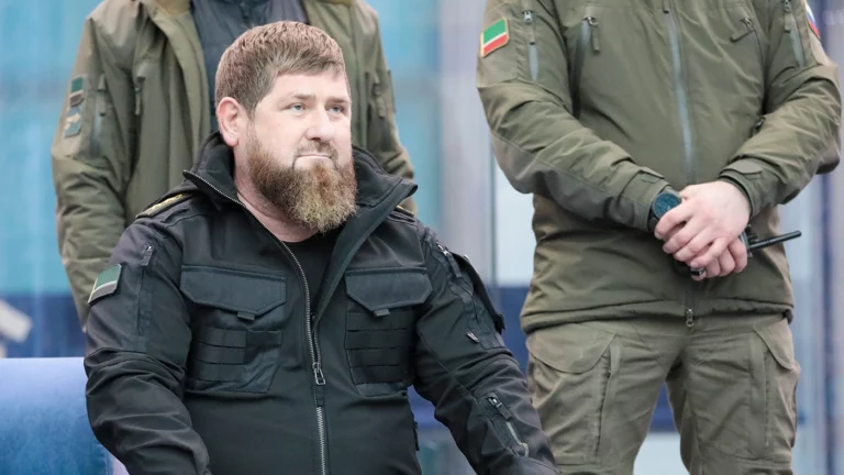 Кадыров пригласил гостей «голой» вечеринки Ивлеевой в университет спецназа