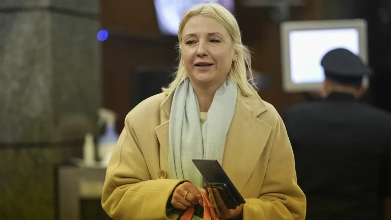 «Я не сдаюсь»: Дунцова подала иск к ЦИК из-за отказа допустить ее до выборов