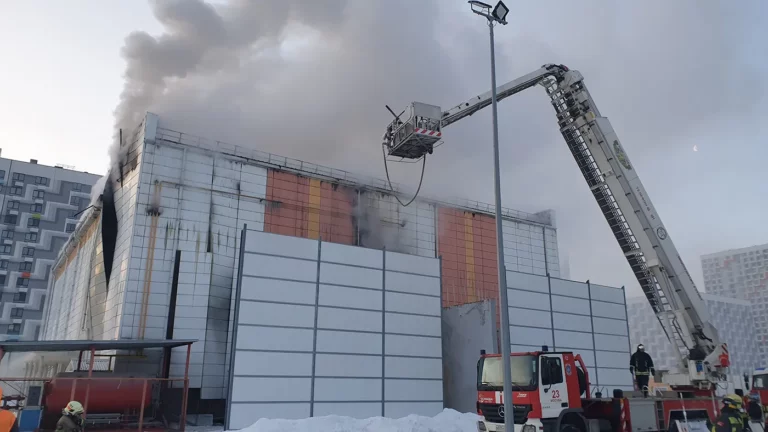 Собянин: в Москве создан оперштаб по ликвидации последствий пожара на подстанции