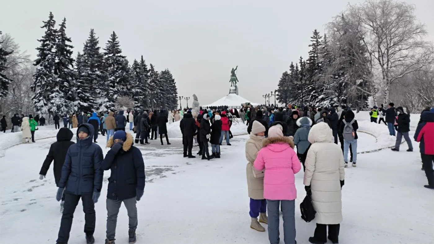 В Уфе прошел митинг в поддержку активиста Алчинова. СМИ пишут о задержаниях