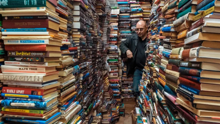 57% россиян любят получать книги в подарок