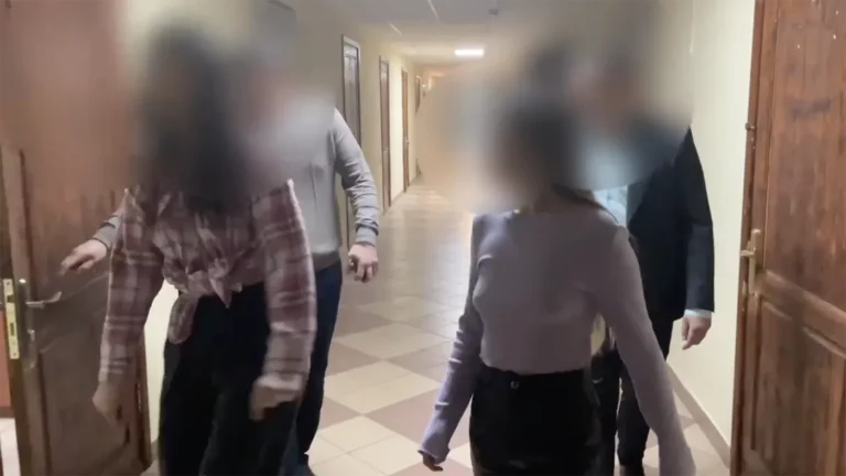 «Это все шутка». Жительницы Краснодара извинились в полиции за видео с поцелуем