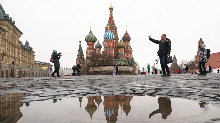 Синоптик рассказал, когда в Москву придет оттепель