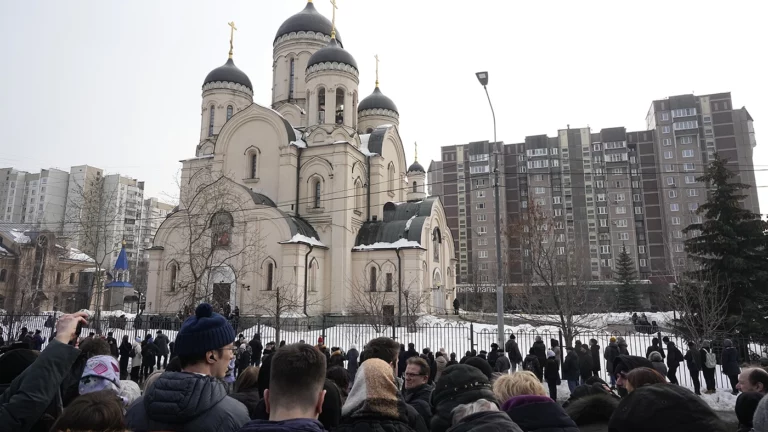 В храме в Марьине прошло отпевание Алексея Навального