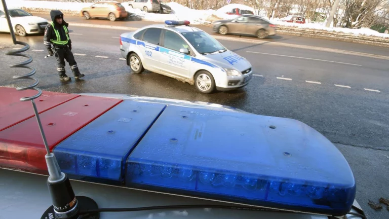На маршруте бегства террористов из «Крокуса» нашли автомат Калашникова и взрывчатку