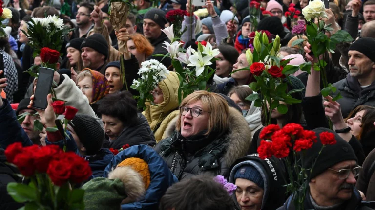 Как прошли отпевание и похороны Алексея Навального