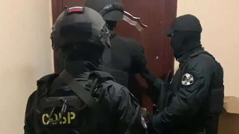 ФСБ: задержаны семеро москвичей, которые хотели создать ячейку РДК*