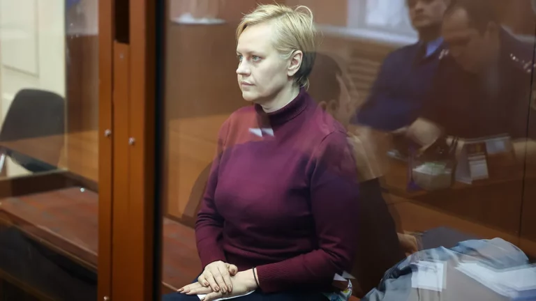 Суд арестовал замруководителя ФТС Ягодкину по делу о должностных преступлениях