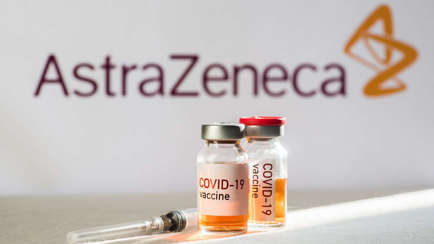 AstraZeneca впервые признала, что после ее вакцины от Covid-19 возникают  тромбы