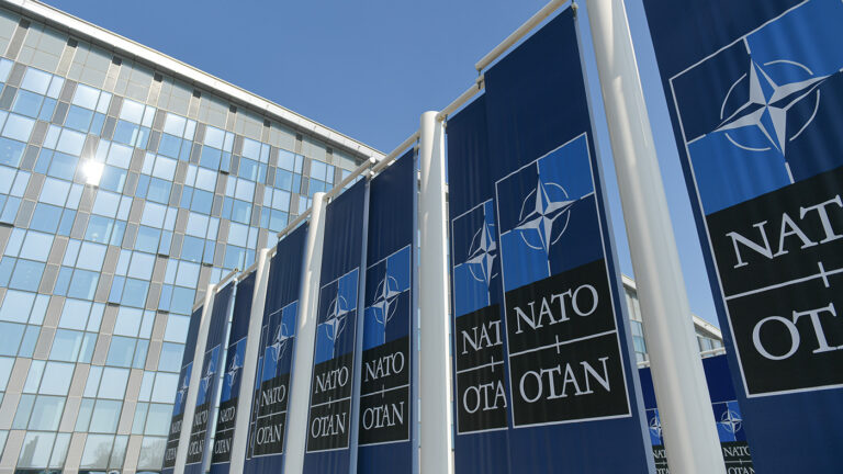 WSJ узнала, как НАТО оценивает вероятность атаки России на страны альянса