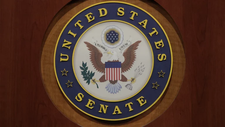 Сенат США одобрил новый пакет помощи Украине на $61 млрд