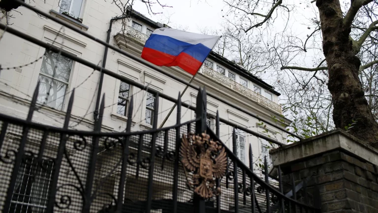 Британский МИД вызвал посла России из-за сообщений о враждебной деятельности