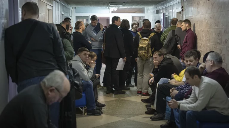 Генерал ВСУ призвал украинцев не надеяться «отсидеться» во время мобилизации