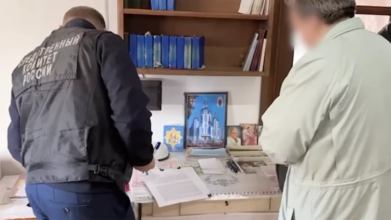 В Омской области на священника завели уголовное дело из-за «иконы» с Бандерой
