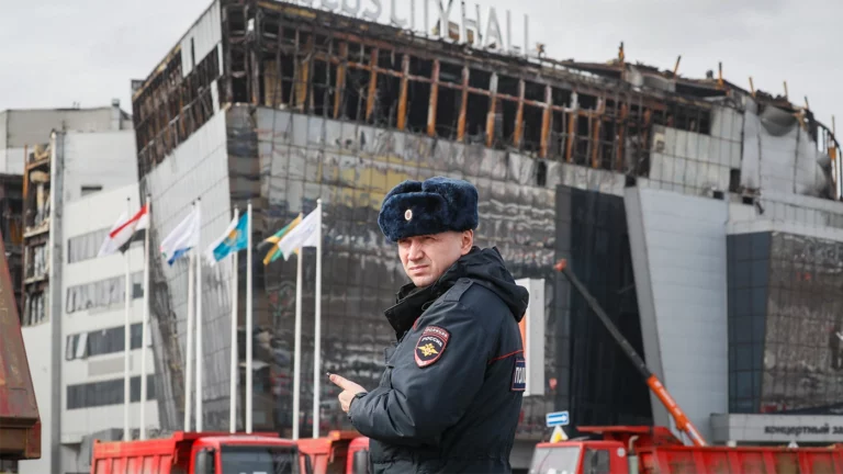 «Даны указания». МИД России обвинил западные СМИ в умалчивании числа жертв теракта в «Крокусе»