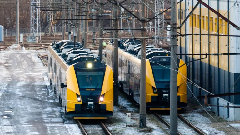 В Латвии заявили о невозможности ремонтировать поезда из-за санкций против России