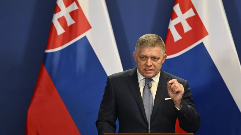 Премьер Словакии Роберт Фицо ранен в результате стрельбы