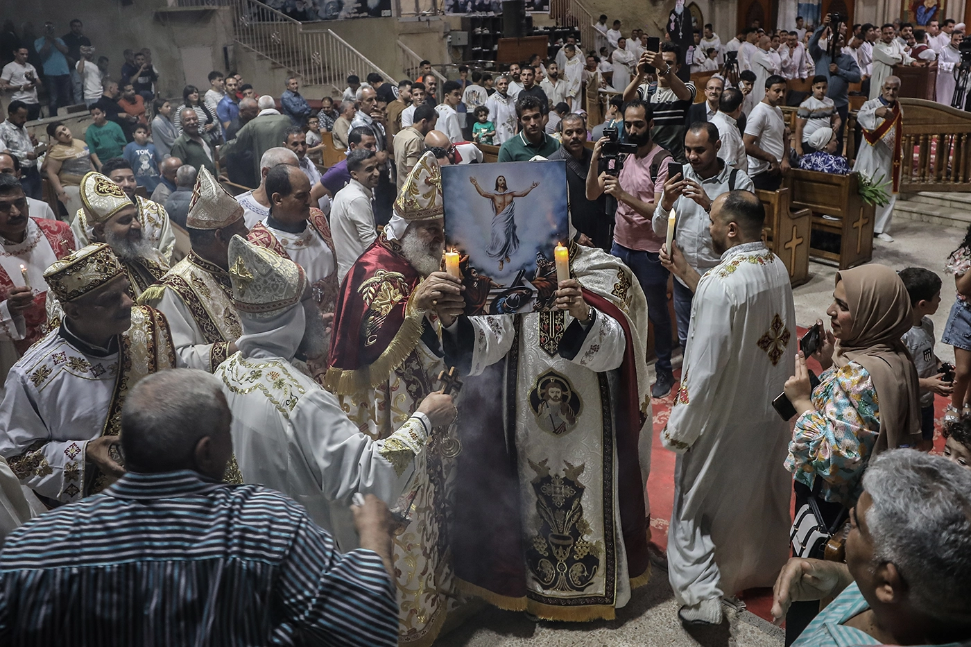 Как православные христиане по всему миру встречали Пасху. Фотогалерея