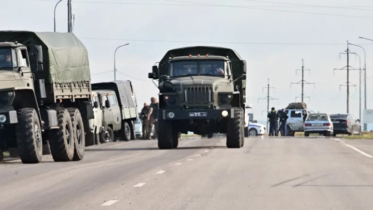 «На его совести»: депутат от Курской области ответил на возмущение Гурулева обороной региона