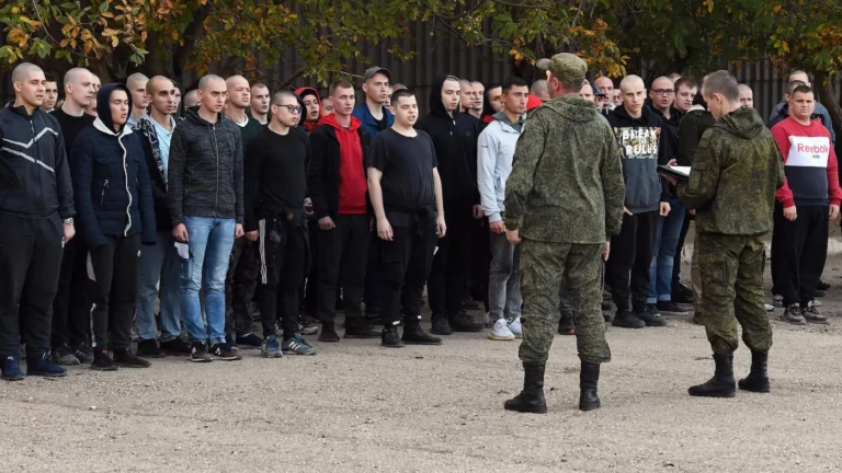 Осенний призыв-2024: сроки, цифровые повестки, отсрочки и меры против уклонистов