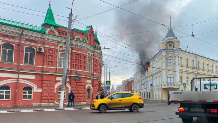 В центре Тулы загорелся военный госпиталь