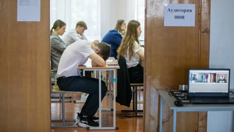 Зюганов: все ЧП в мире происходят из-за плохого егэшного образования